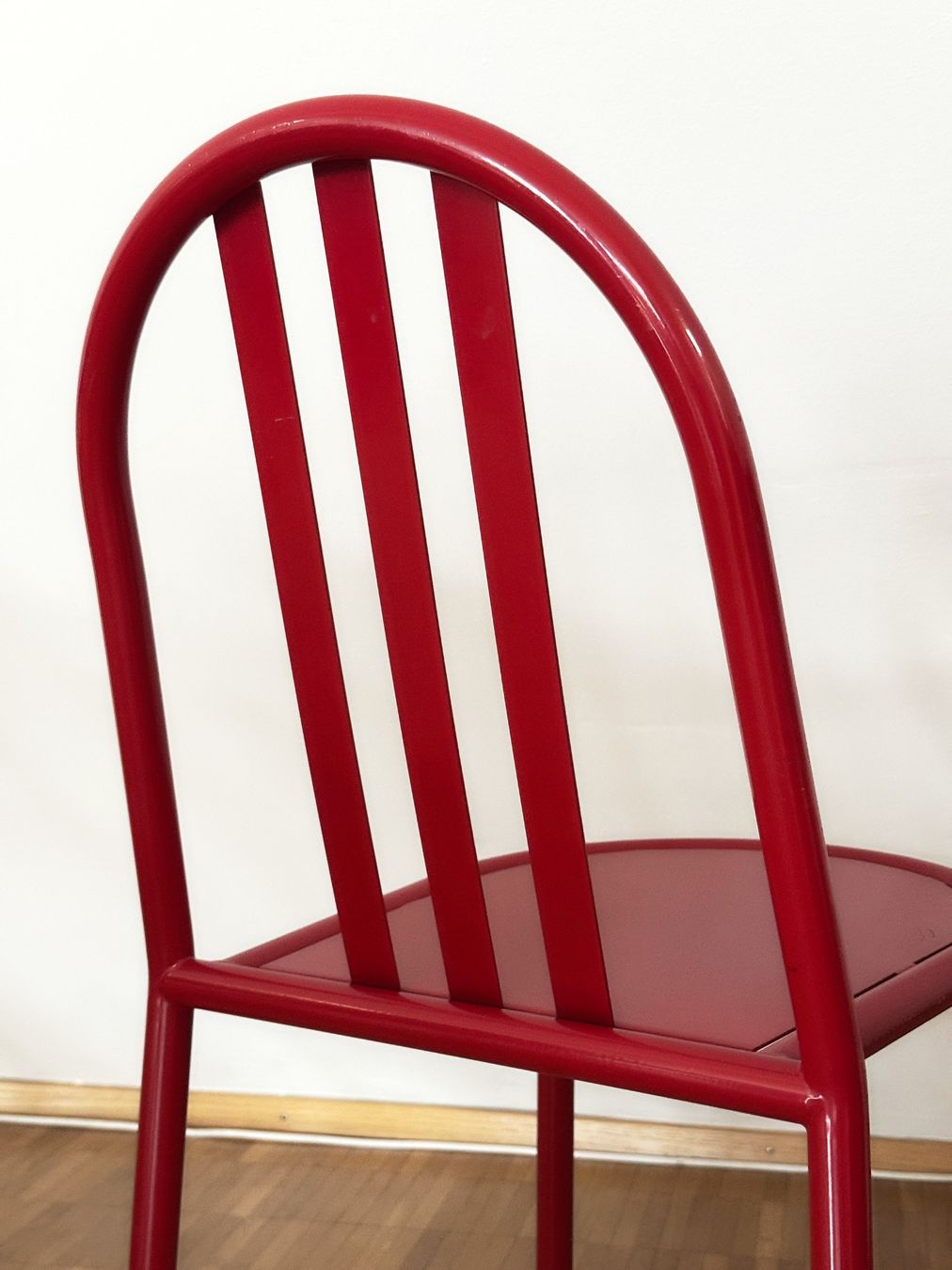 Sedie: Robert Mallet Stevens Design Stuhl Stapelstuhl rot – Usato da Luzern venduto da item
