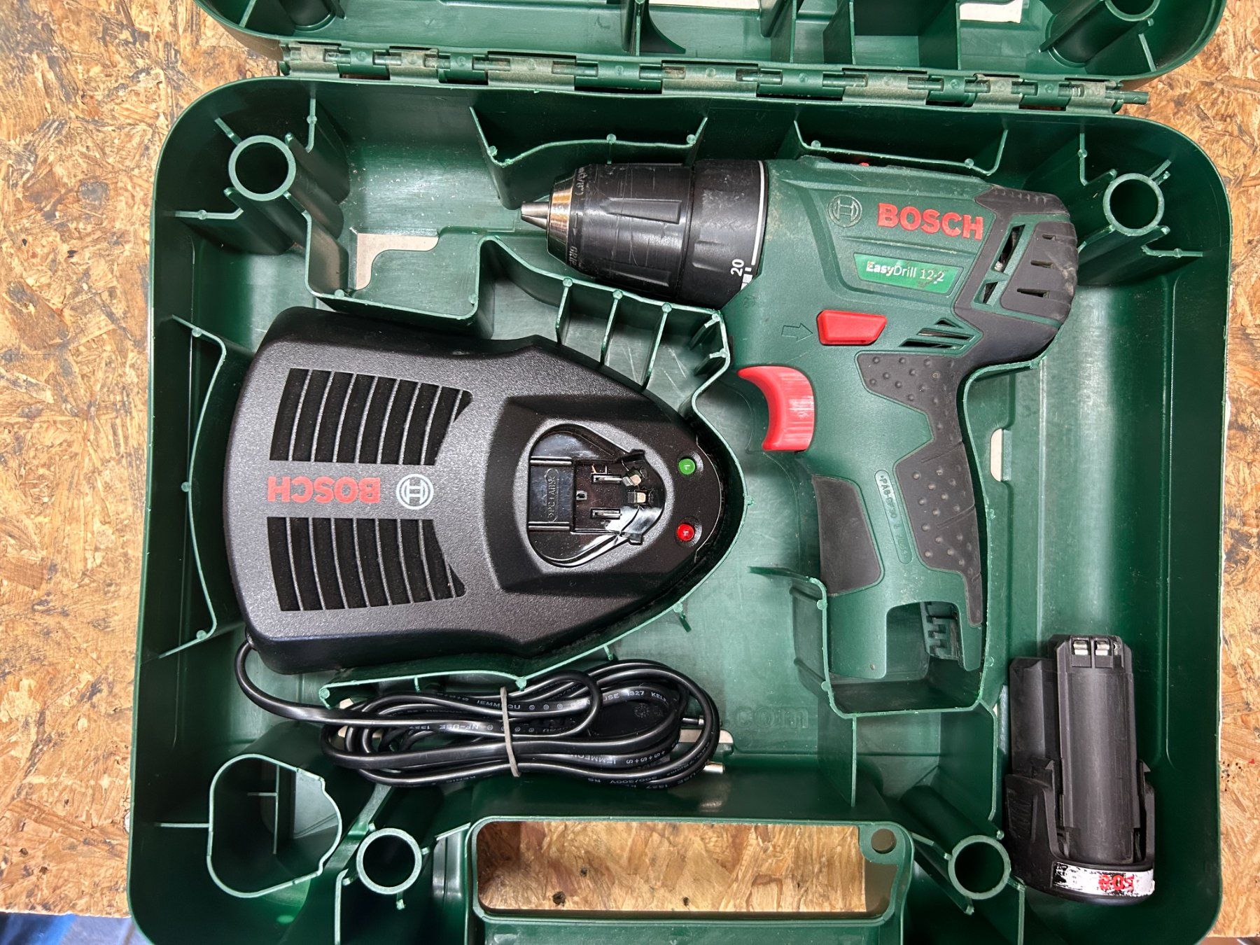 Bosch Trapani: Bosch Akku Schrauber 12V – Usato da Allschwil venduto da Bijou012 1