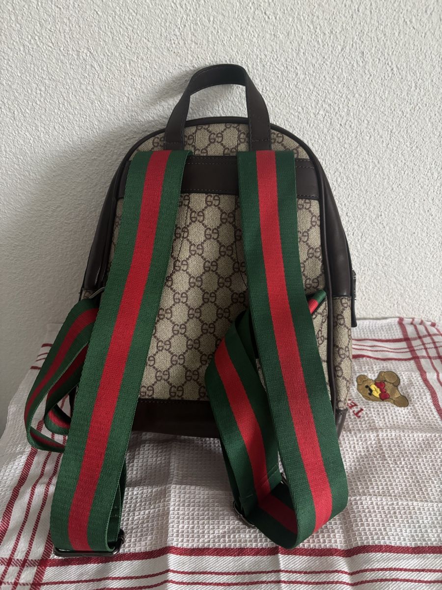 Gucci Zaini: Gucci GG Supreme canvas backpack used condition – Nuovo (secondo la descrizione) da Neuenhof venduto da Stockz 2