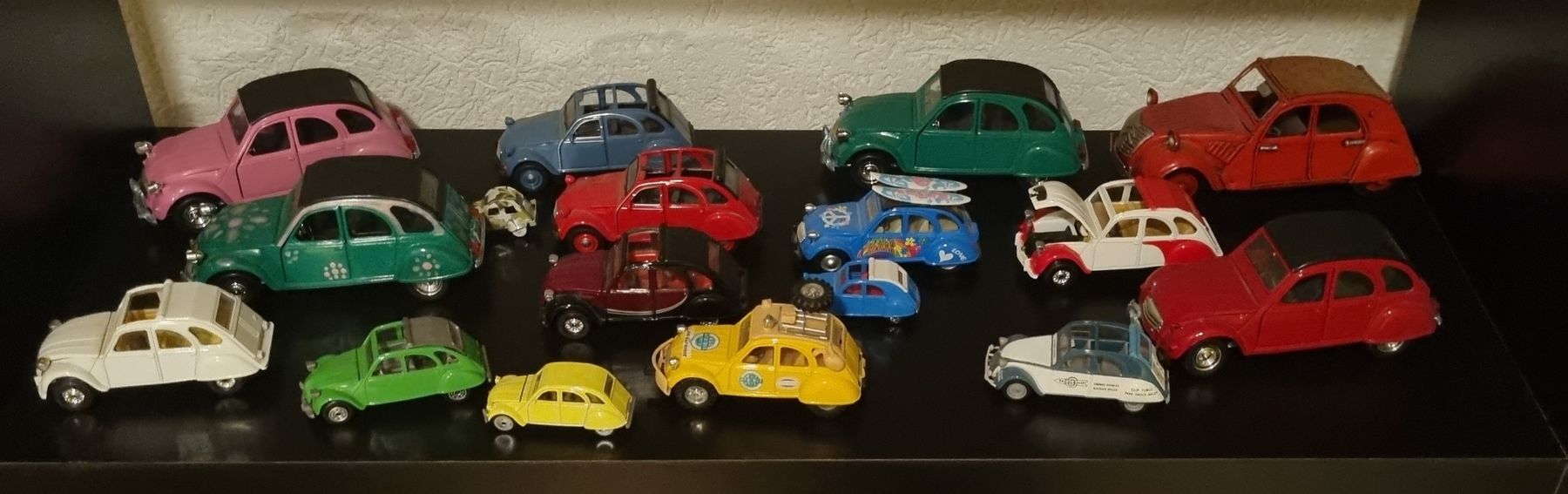 Citroën Modellini d'auto: Döschwo Sammlung – Nuovo (secondo la descrizione) da unterägeri venduto da ursiou