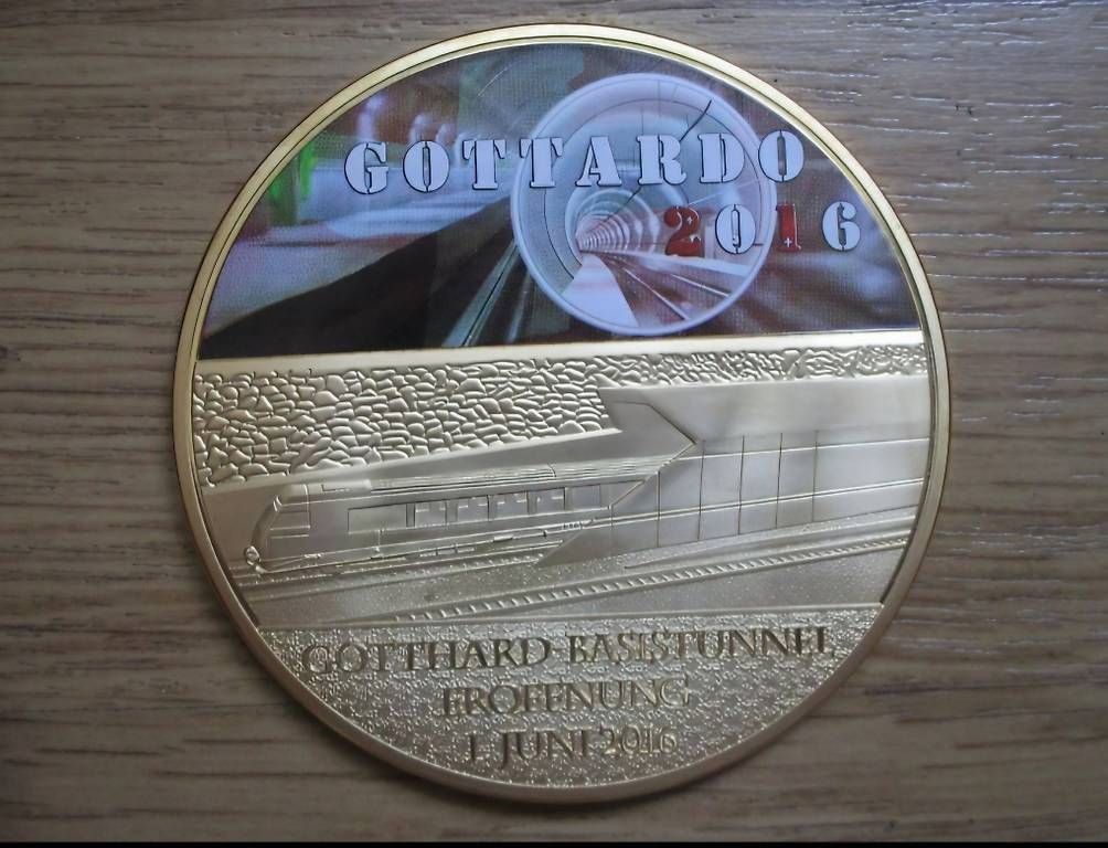 Medaillen: medaille gotthard basistunnel-eröffnung – Gebraucht aus Winterthur von chimischimi 2