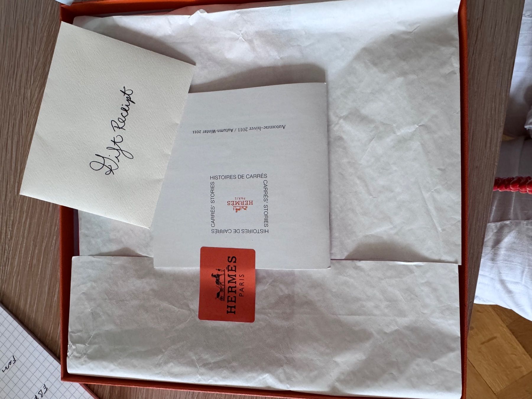Hermès Foulard & Sciarpe: Scarf Hermes Ex Libris En Kimonos – Usato da Basel venduto da FlorinBasel 9