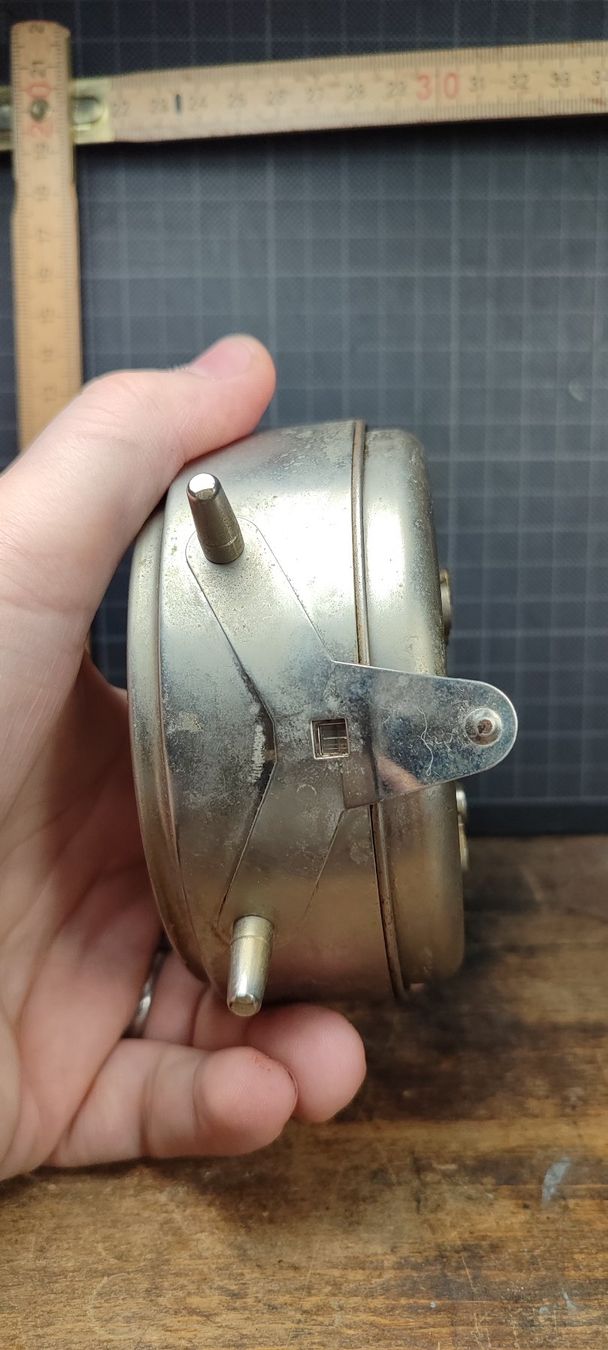 Sveglie: Wunderschöner alter Wecker Nr. 175 Avion Germany – Usato da Gelterkinden venduto da MYSTOREFORYOU4460 4