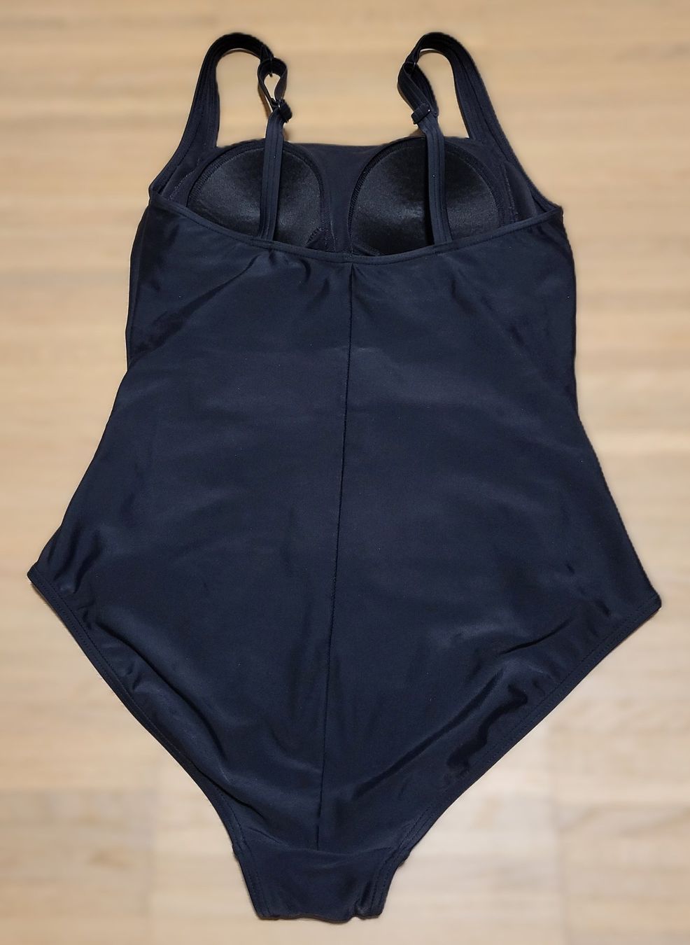 Lascana Costumi da bagno & Bikini: LASCANA Badeanzug mit Raffungen und Shaping-Effekt – Nuovo (secondo la descrizione) da Ebnat-Kappel venduto da ChSch42 1