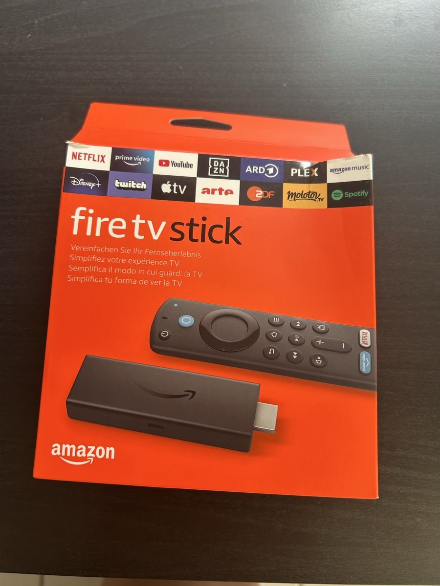 Amazon Lettore multimediale & Streamer: Originalverpackter Amazon Fire TV Stick – Usato da Fahrweid venduto da koc_b7rm