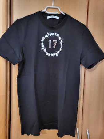 Givenchy T-shirt