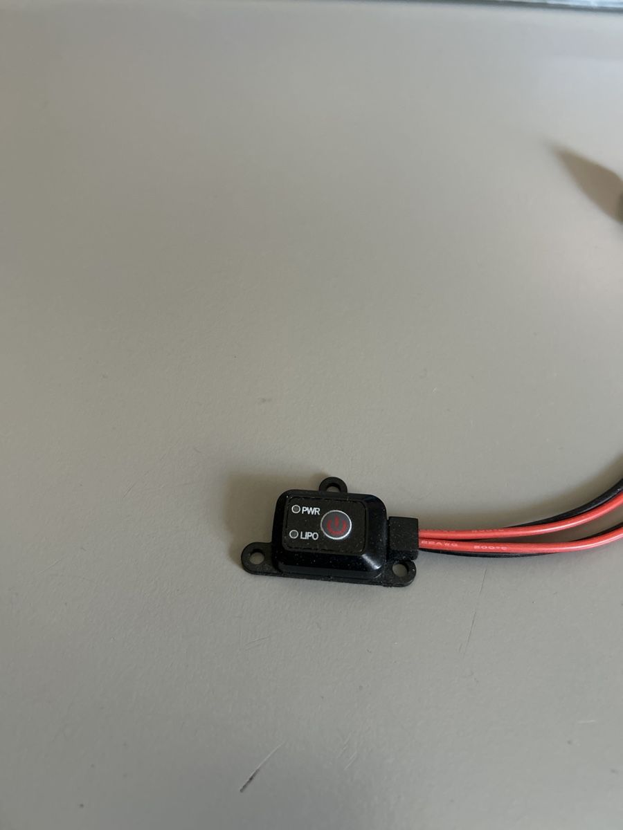 Interrupteurs: RC Lipo fähiger Schalter – Neuf (Voir description) à Gümligen par ESCreativwork 1