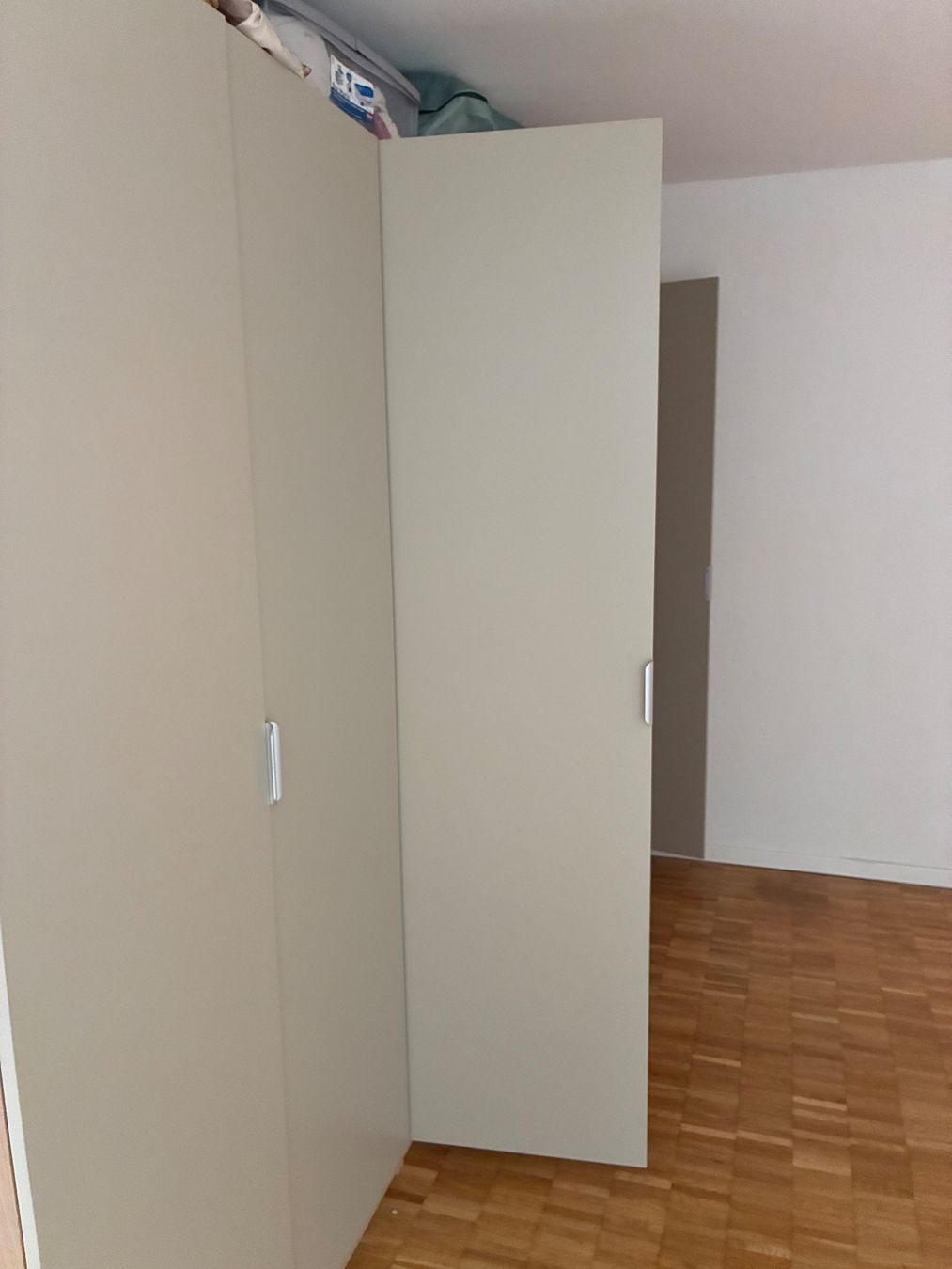 Ikea Schränke: Pax Kleiderschrank Ikea – Gebraucht aus Wil SG von Chynna 3