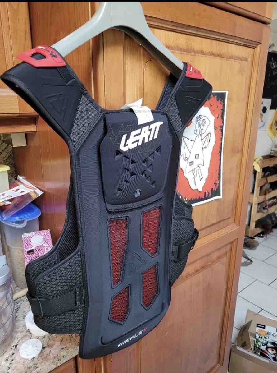 Leatt Protezioni & Imbottiture: Leatt Airflex Oberkörper / Rückenprotektor – Nuovo (secondo la descrizione) da Liebefeld venduto da mar_pn8x 1