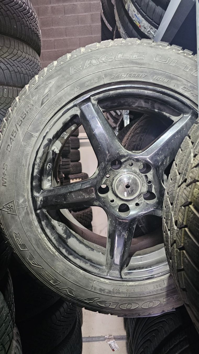 Pneus & Kompletträder: 4x roues complètes CESAM TORONTO 8X17 – Gebraucht aus uvrier von mag_2y8x