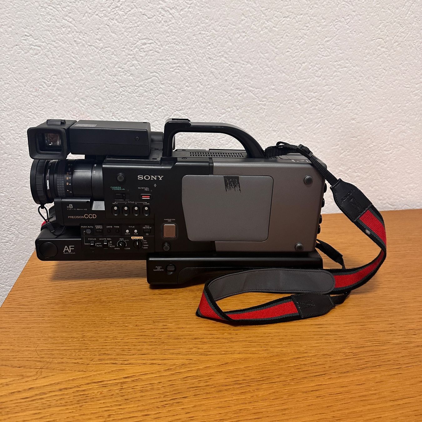 Sony Videocamere: Sony CCD-V200E Video8 Pro Camcorder – Usato da affoltern am albis venduto da bakee