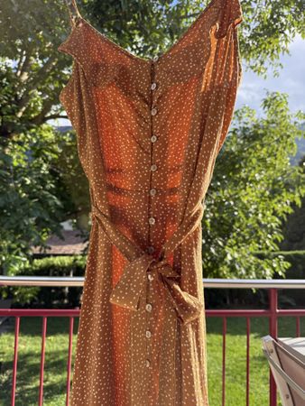 AVANT PREMIERE Kleid gepunktet Grösse 38 guter Zustand