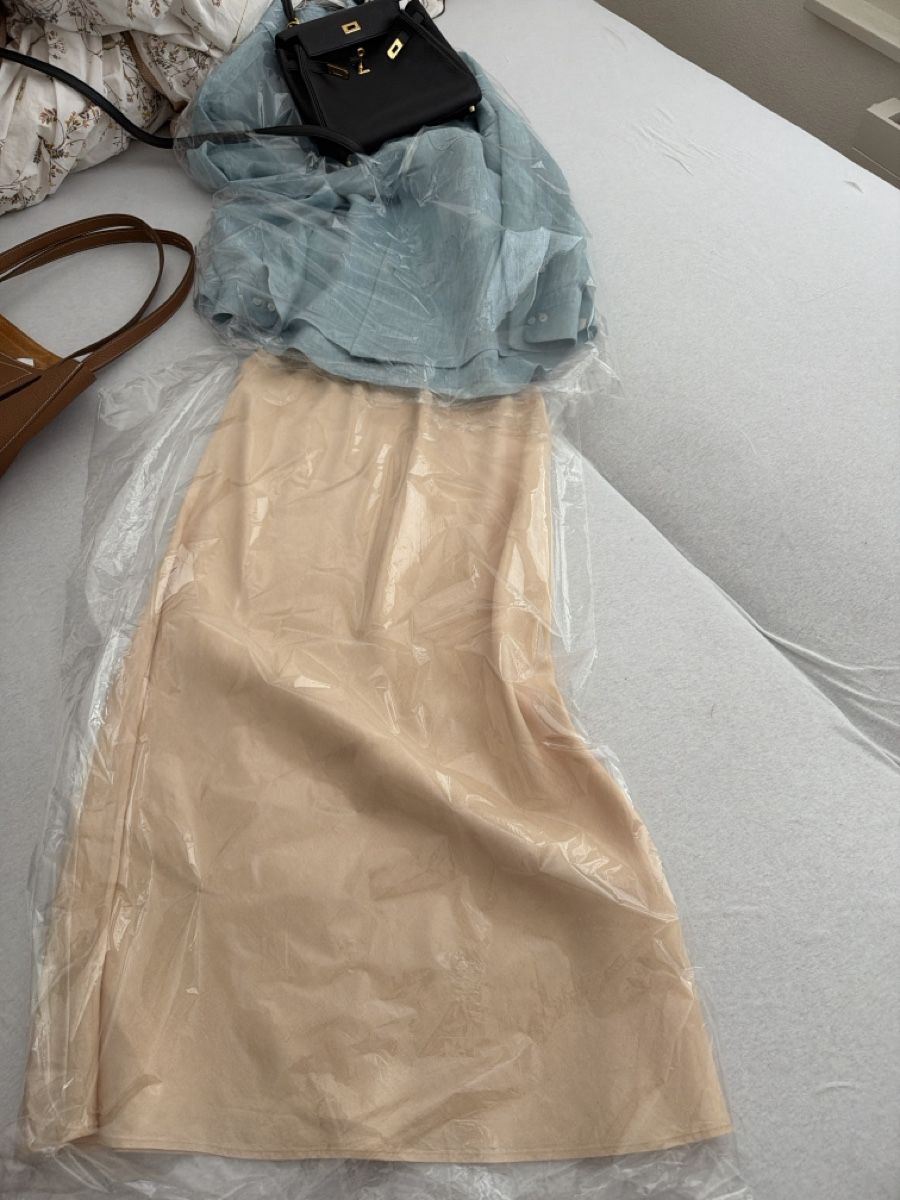 Loro Piana Jupes: Loro Piana linen skirt – Neuf (Voir description) à Genève par val_rp9x 4