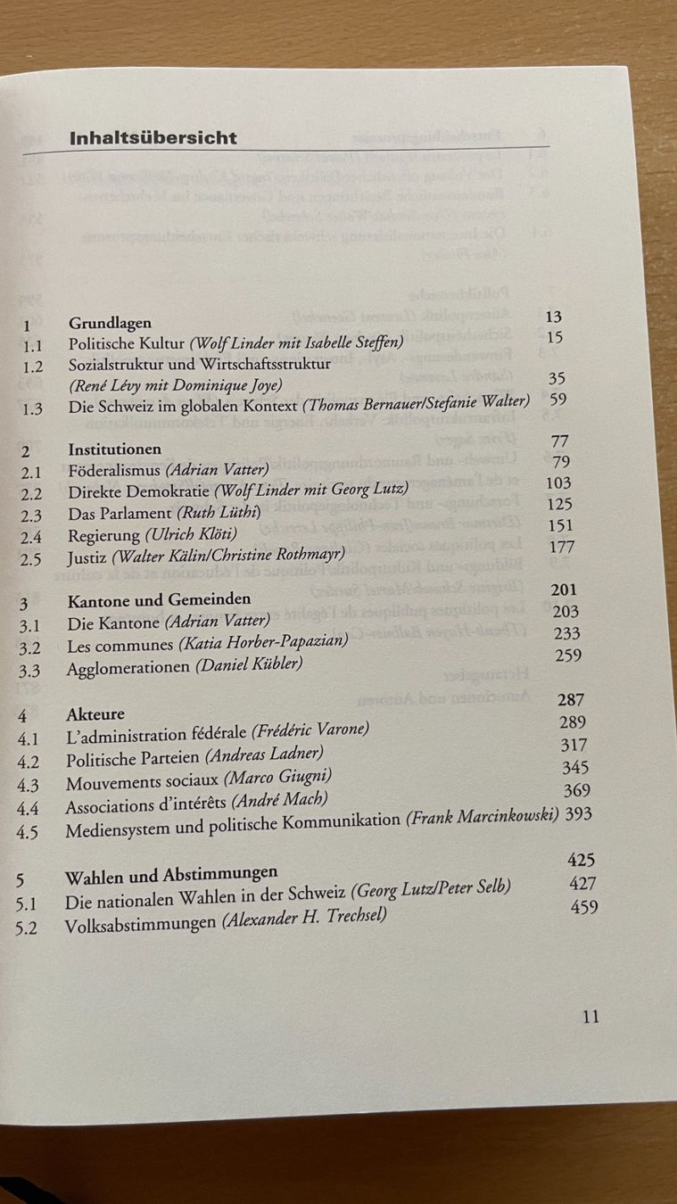 Libri: Handbuch der Schweizer Politik – Usato da Glattfelden venduto da flomiking 2