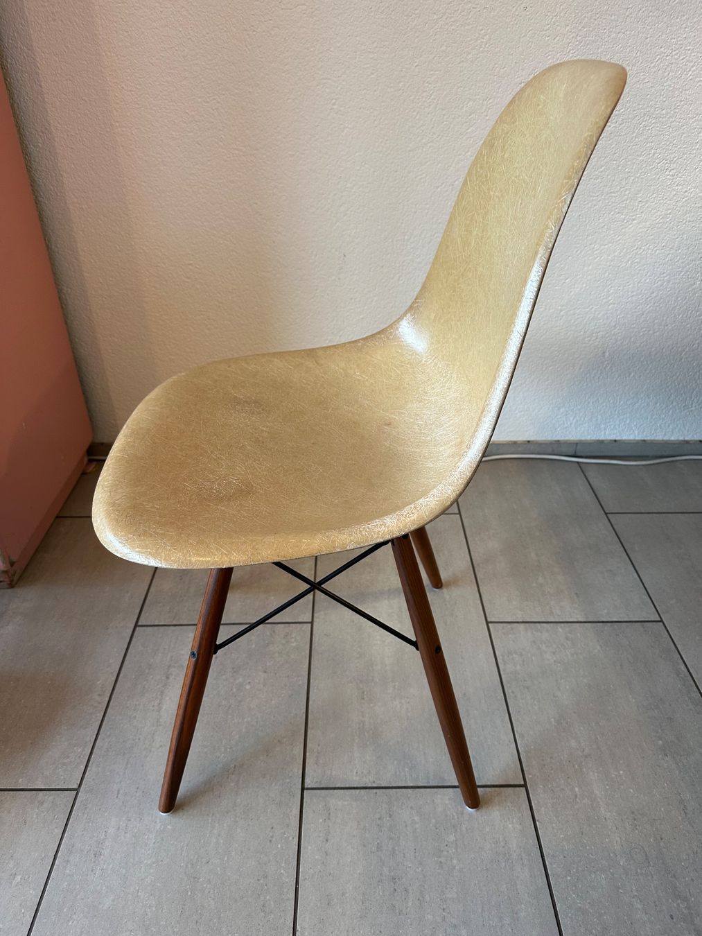 Herman Miller Stühle: Eames Fiberglas Side Chair, Herman Miller – Gebraucht aus Wahlen b. Laufen von mar_wj2t 3