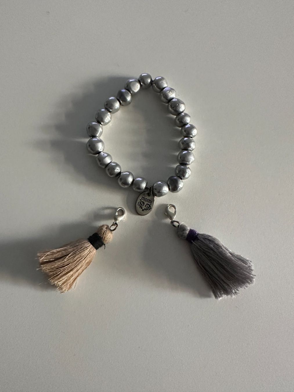 Bracciali & Braccialetti: MOMI - Armband silbern mit Quasten – Usato da Zürich venduto da Diazaio