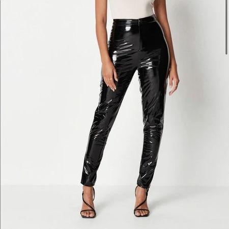 Pantalon verni noir Missguided, taille 40, jamais porté