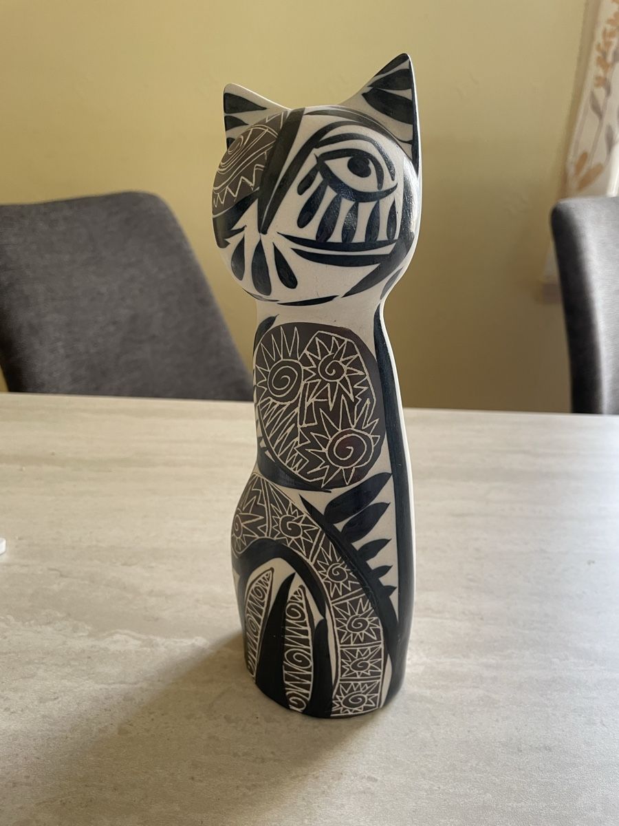 Figuren: Katze aus Keramik Otero Regal – Gebraucht aus Flawil von Naphtali