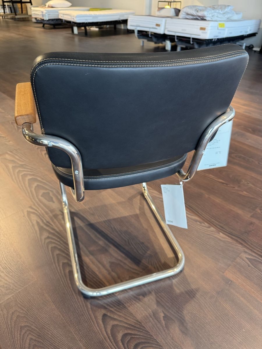 Thonet Sedie: Thonet S 64 PV Pure Materials Freischwinger – Nuovo (secondo la descrizione) da Lohn-Ammannsegg venduto da Businessangel 2
