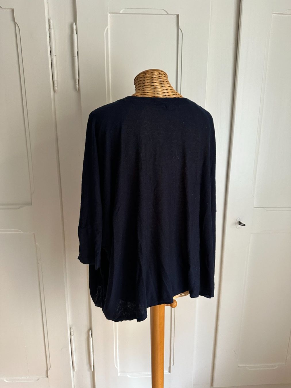 H&M Pulls & Sweat-shirts: Oversized Feinstrick Oberteil dunkelblau - XS – D'occasion à Zürich par Diazaio 2