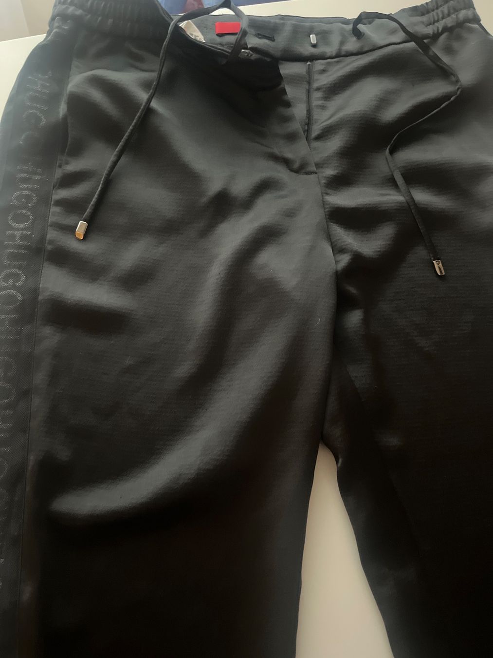 Pantaloni: Hose von Hugo – Usato da Wetzikon ZH venduto da Jeannette022 2
