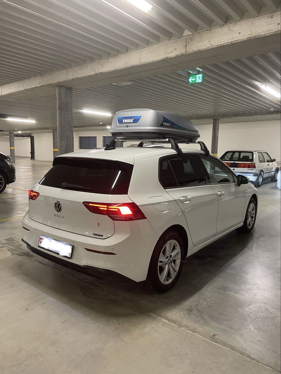 VW Autos: VW Golf VIII, Top Zustand, mit Dachbox. – D'occasion à Muttenz par nagydavid93 3