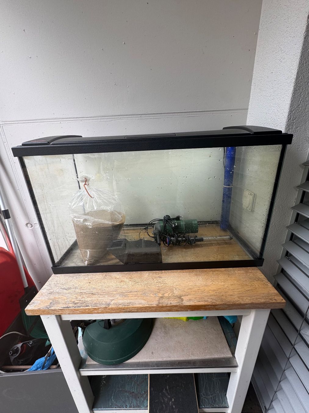 Eheim Acquari: 126 Liter Einsteiger/Gesselschaftsaquarium – Usato da Zollikofen venduto da cibinkkuruvilla