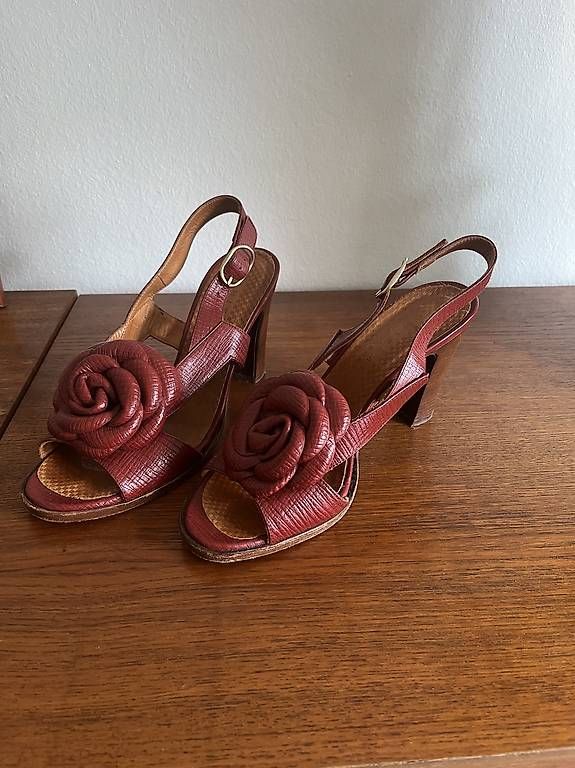 Scarpe da donna: Chie Mihara – Usato da Zürich venduto da Carlo05101971 1