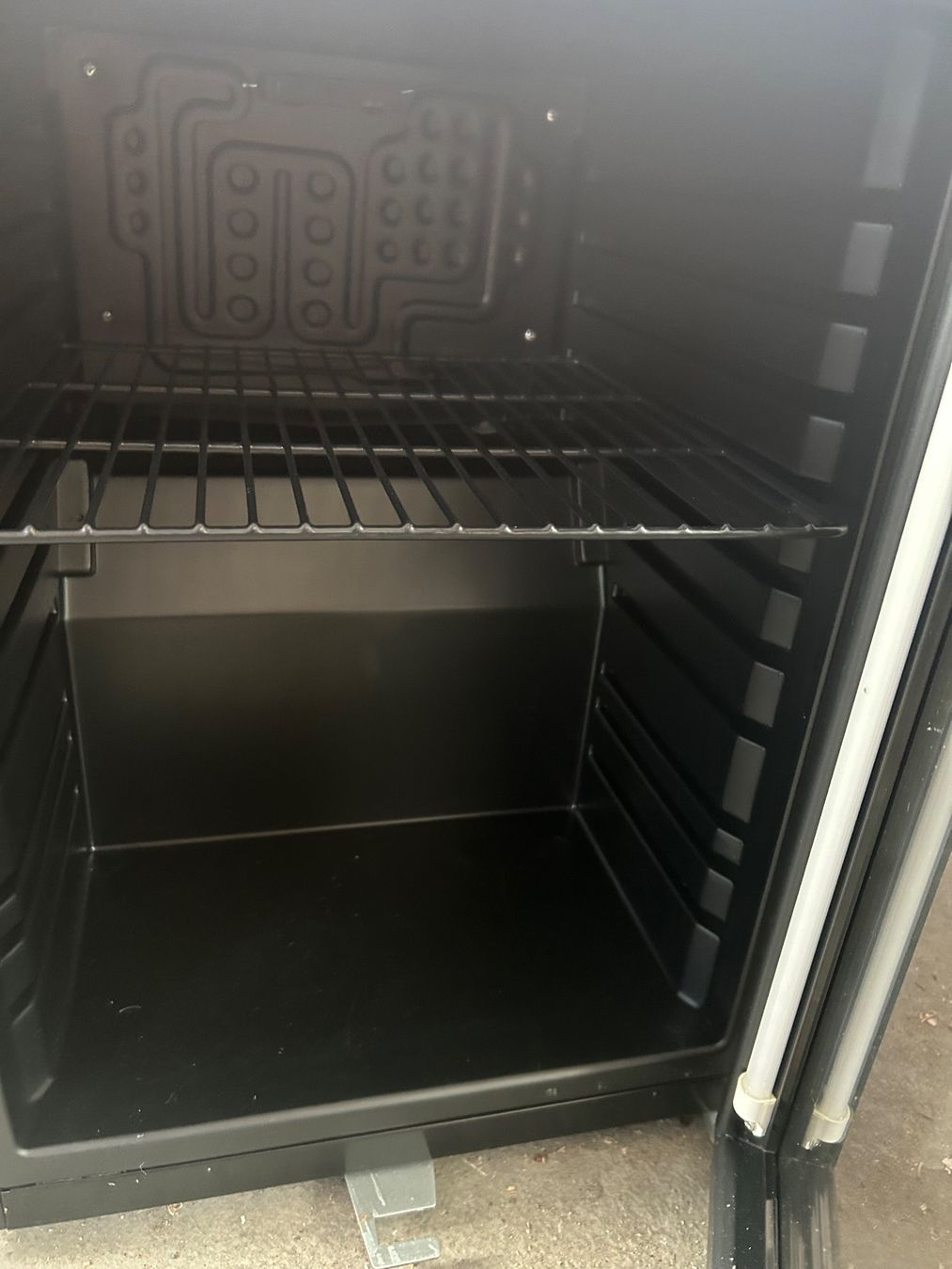 Frigoriferi: Gastro-Cool Minikühlschrank schwarz mit Glasfront – Usato da Dietwil venduto da Schrauber1980 1