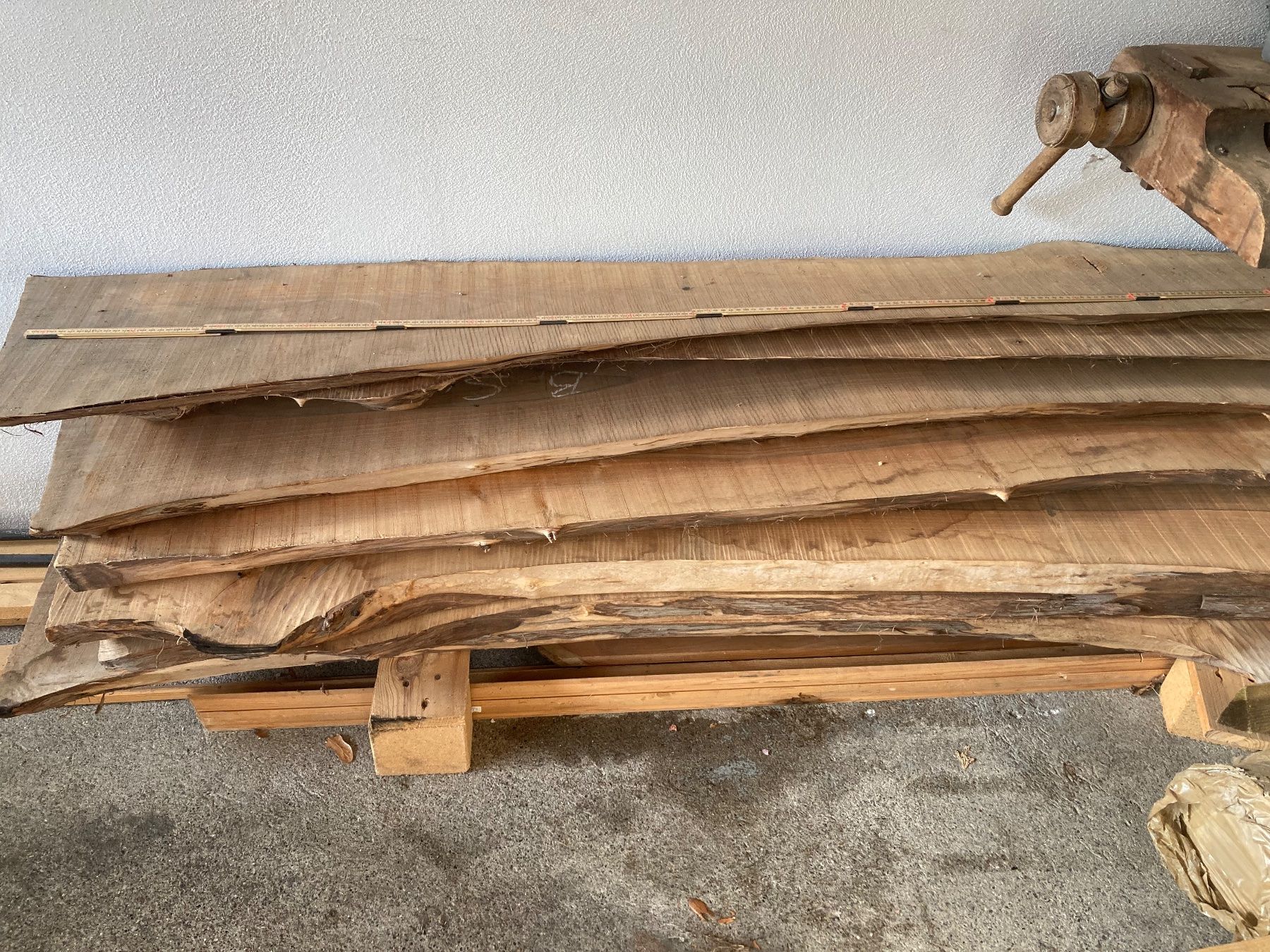 Articles en bois: Nussbaum Stamm – D'occasion à Mettmenstetten par Heretofly 3
