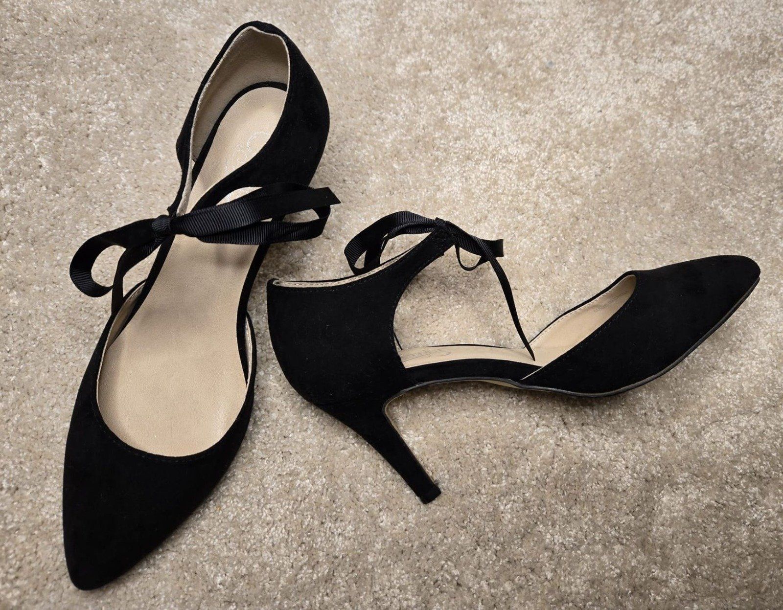 Scarpe da donna: Schwarze  Pumps mit Bändern, Grösse 38, Neu! – Nuovo (secondo la descrizione) da Rheinsulz venduto da Gilea 5