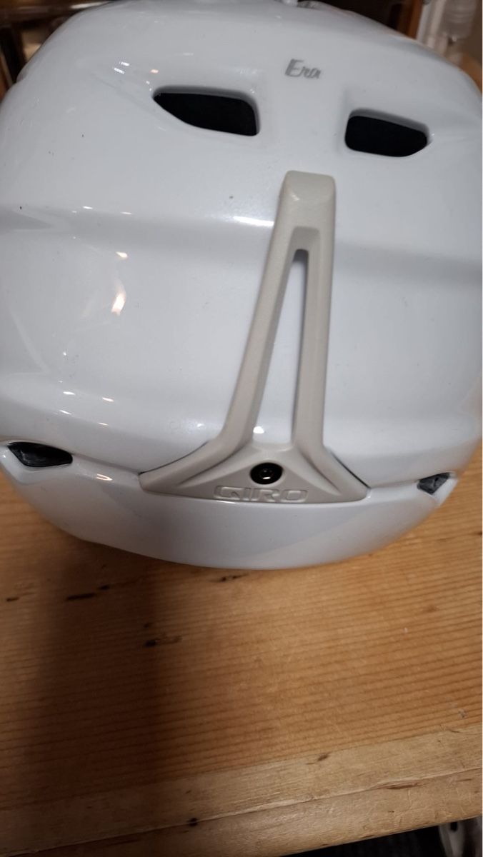 Giro Caschi: Giro Era MIPS Skihelm Gr. S 52-55.5cm weiss – Usato da Herzogenbuchsee venduto da Meeret 2