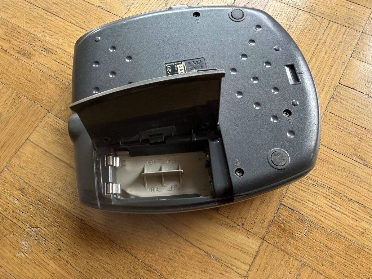 Sony Lettore multimediale portatile: Lettore CD Sony Discman D-190 usato – Usato da S. Pietro venduto da pap_nd2w 3