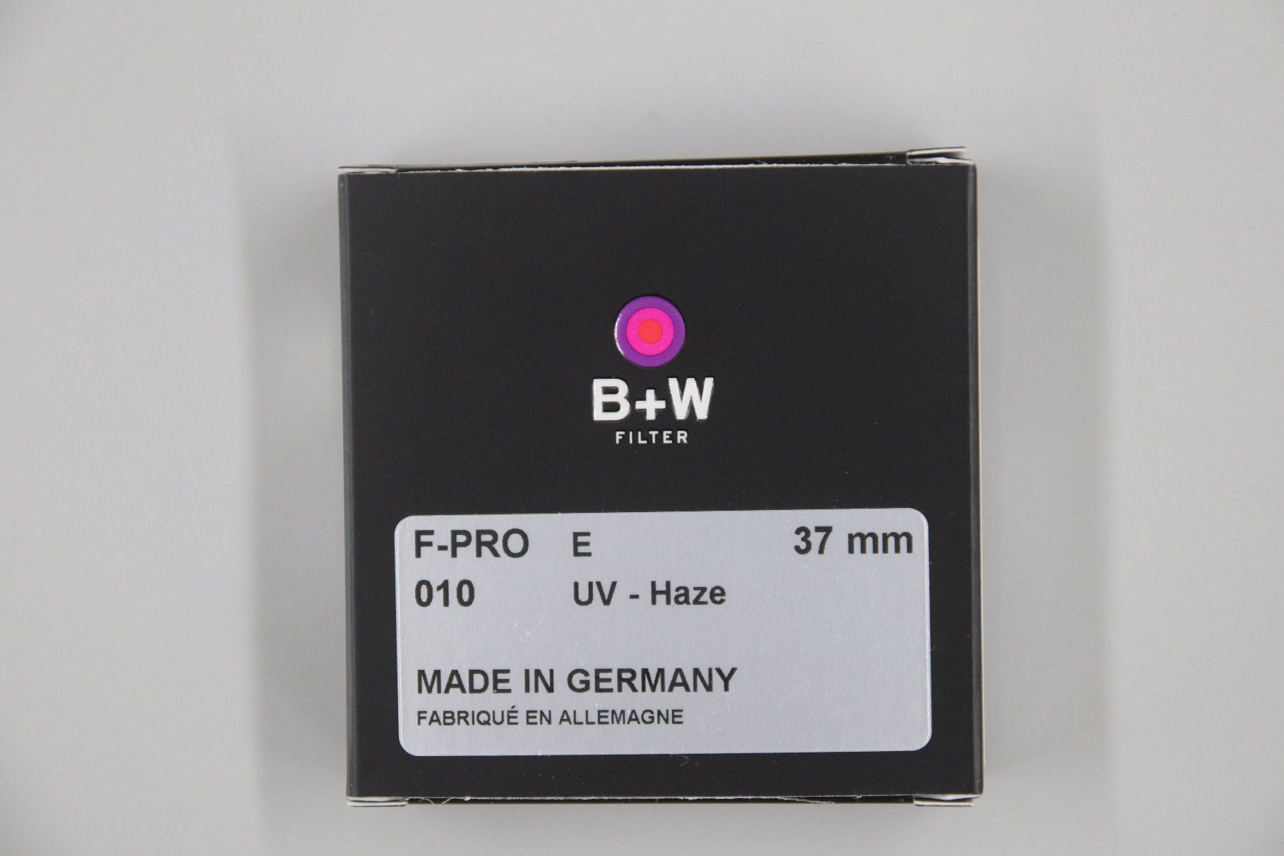 Filtri: B+W 37mm UV Filter / F-PRO – Nuovo e nell'imballaggio originale da Zofingen venduto da OWYSSAG