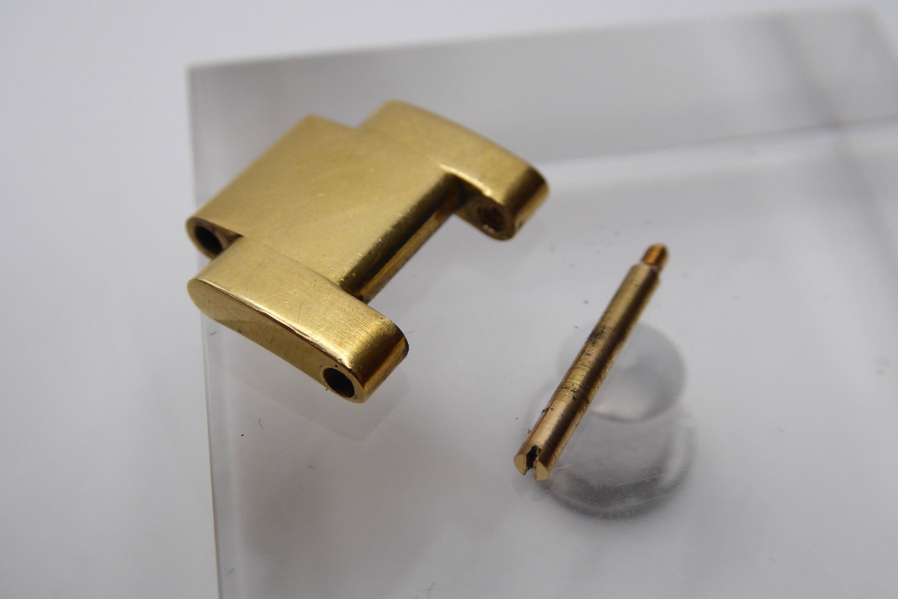 Rolex Orologi: Rolex Oyster solid gold link 15.3mm – Usato da Geneve venduto da adr_xk6n 7