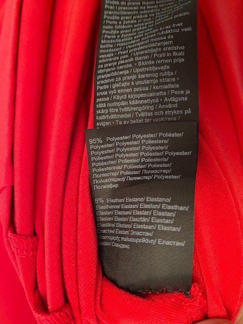 Vestiti: Damenkleid Trikot rot, Gr. 36 – Usato da Edlibach venduto da Arnoldotto 3