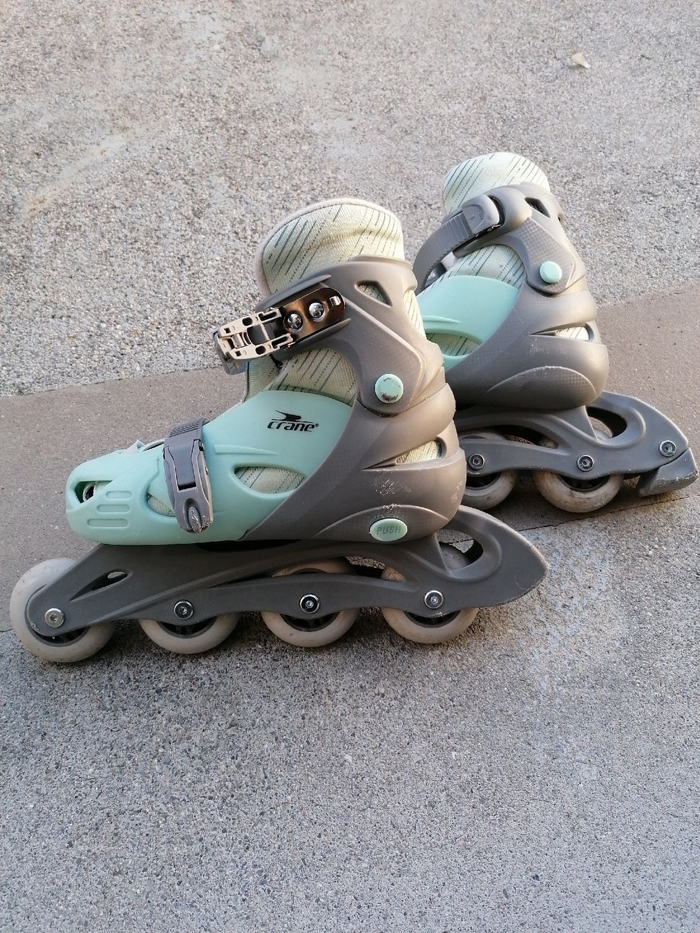 Patins à roul. & inline: Rollschuhe – D'occasion à Sargans par punkmarado 1