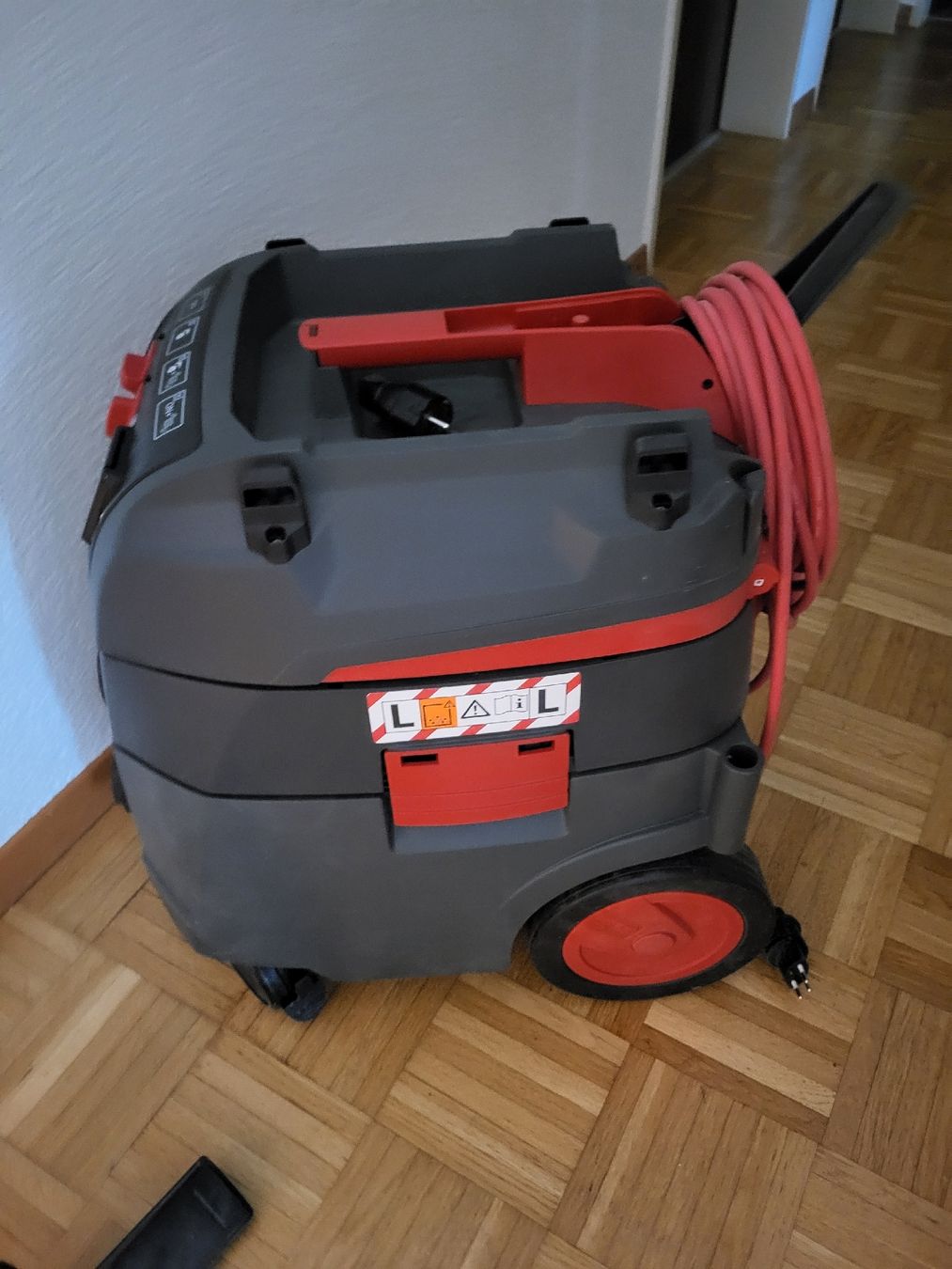Aspirapolveri & Accessori: Industrie-Staubsauger – Usato da Watt venduto da claumau1
