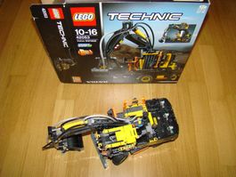 lego technic 42053 (Volvo EW160E)