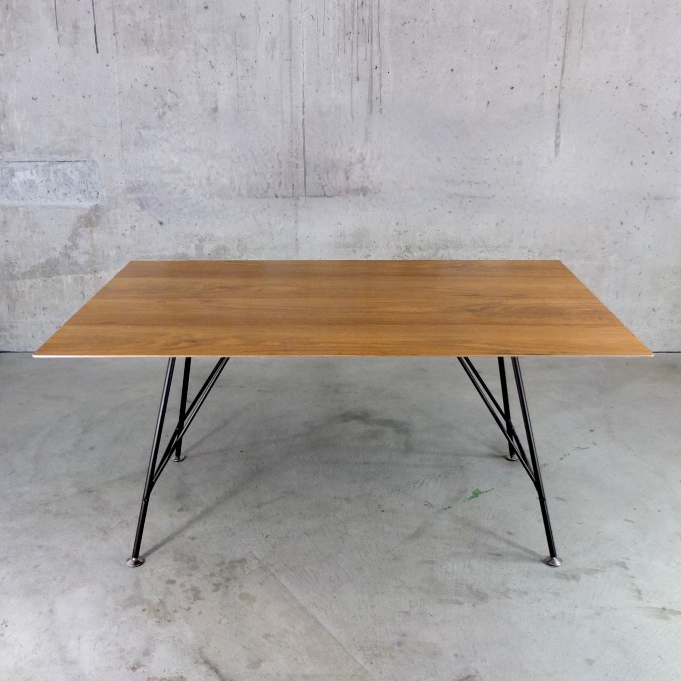 Atelier Alinea Tavoli: Atelier Alinea Uni Standard Tisch 160cm – Usato da Basel venduto da Brocki-auf-dem-Wolf 1