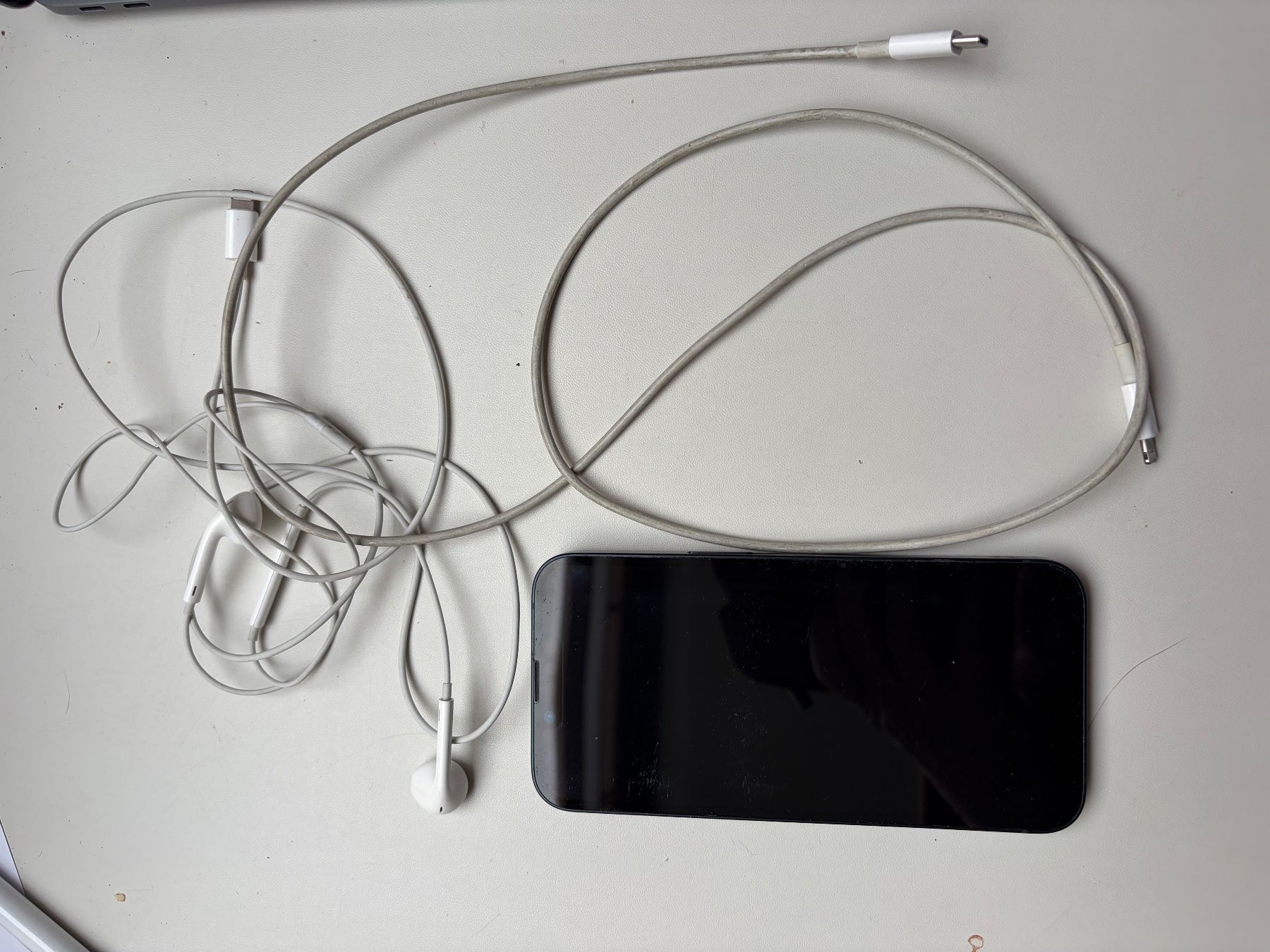 Apple Telefoni cellulari / Smartphones: I Phone 14 128 G schwarz – Usato da Obergösgen venduto da Andre118 2