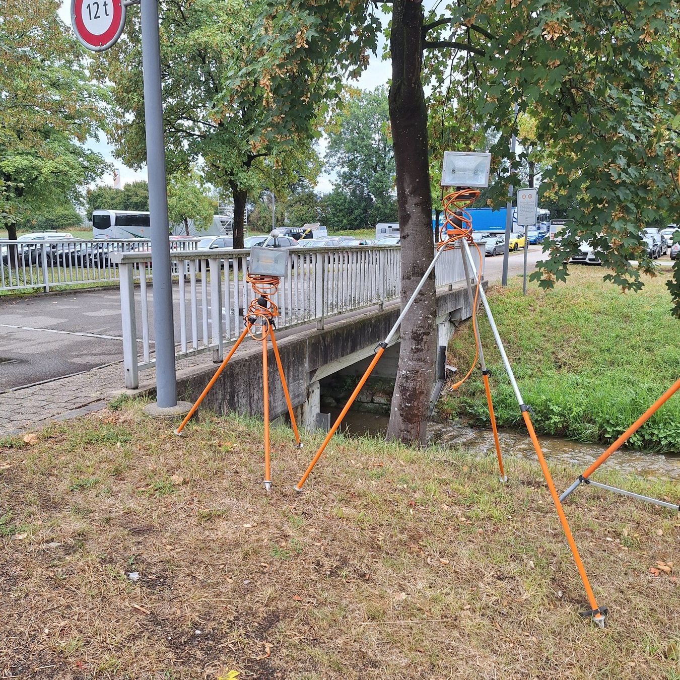 Treppiedi & Teste: Beleuchtungs Stative Feuerwehr – Usato da Hinwil venduto da superfredy2 1