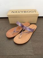 Navyboot Sandalen aus echtem Leder in violett