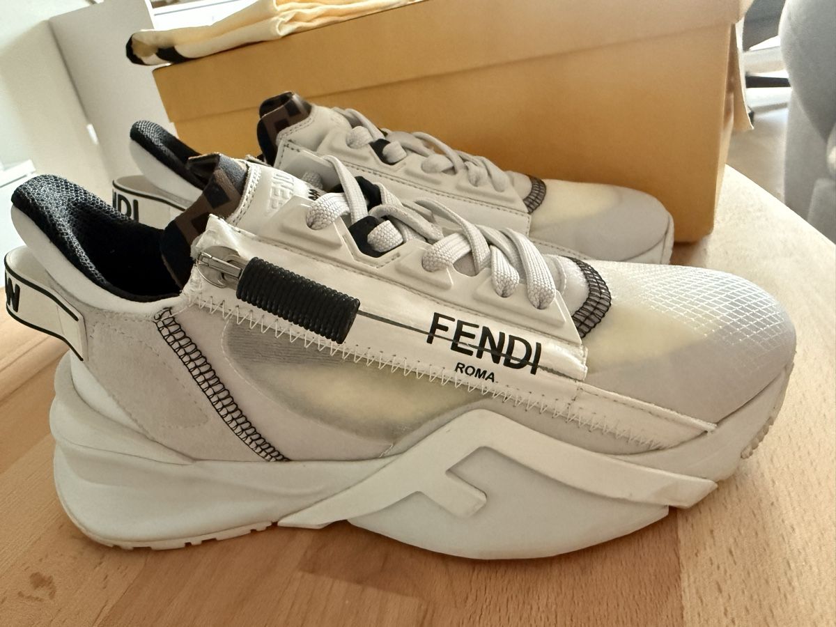 Fendi Chaussures femmes: Fendi Flow sneakers Gr.35 – D'occasion à Stallikon par micimaci2 1