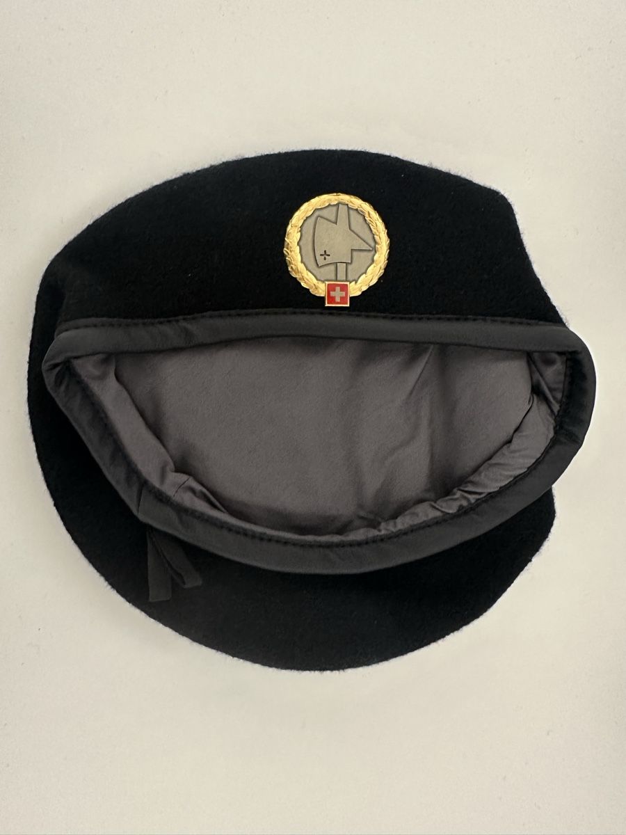 Schweizer Armee Hüte, Mützen & Caps: Beret – Neu und originalverpackt aus Winterthur von Zoom27