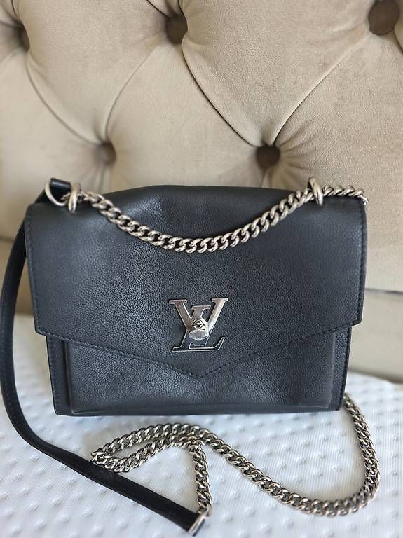 Taschen für Damen: Louis Vuitton MyLockMe BB noir – Gebraucht aus Vogelsang AG von bia_ms5k
