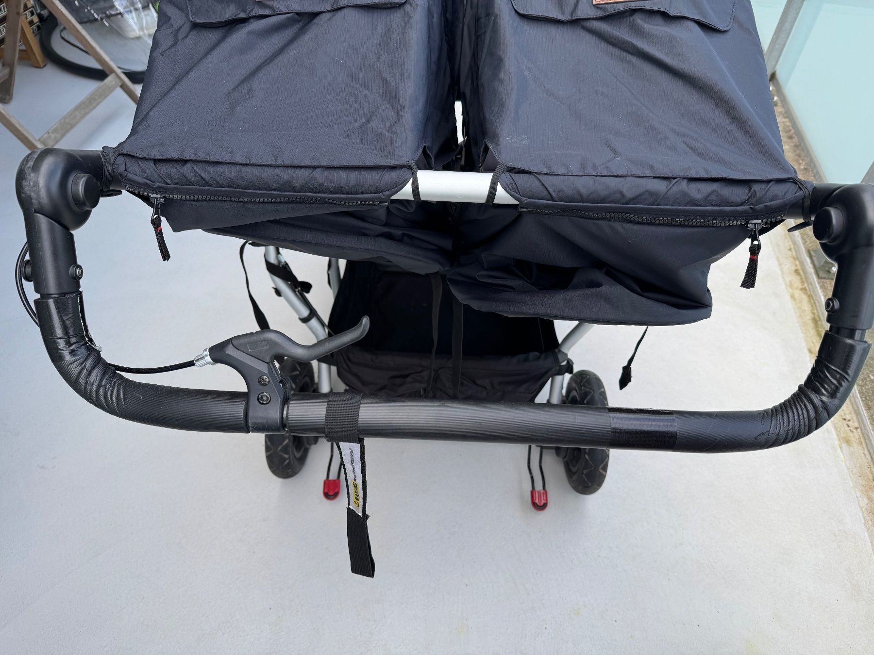 Mountain Buggy Carrozzine: Mountain Buggy Doppelkinderwagen – Usato da Zug venduto da sil_j6rl 7