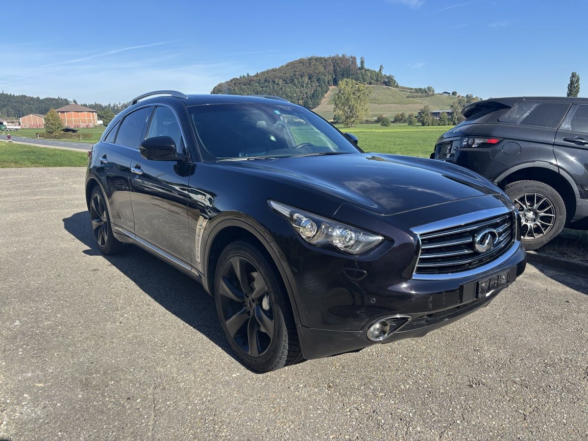 Infiniti Automobili: INFINITI FX30d S AWD Automatic – Usato da Menznau venduto da adi0601