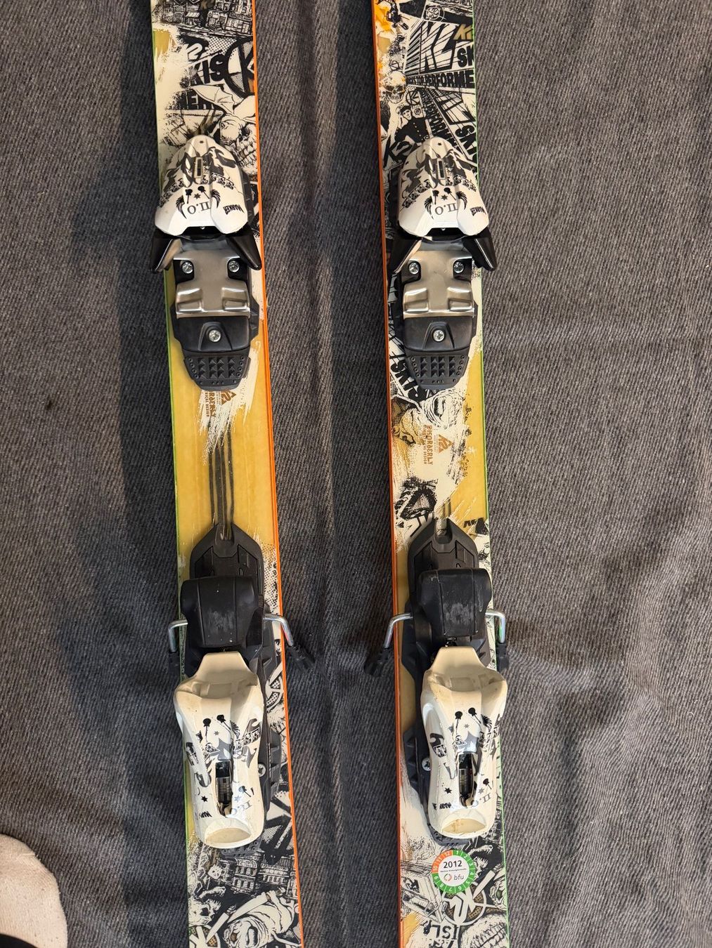 K2 Sci: K2 Freestyle Ski 170cm Twin Tip – Usato da St. Gallen venduto da ka_mo 1