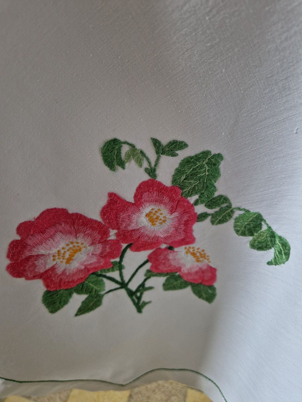 Altra biancheria da tavola: Tischdecke Handarbeit, Wildrose, 123x140cm – Usato da Bern venduto da Antikbatik 5